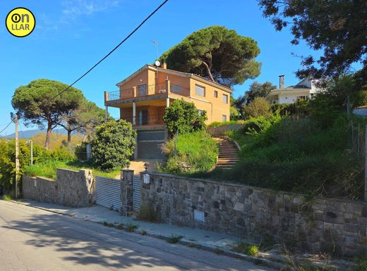 Luxus-Haus in Llinars del Vallès, Provinz Barcelona