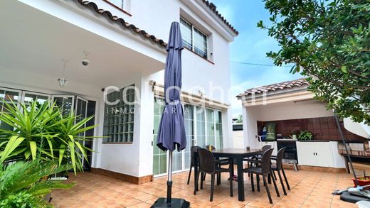 بيت مستقل ﻓﻲ Castelló de la Plana, Província de Castelló