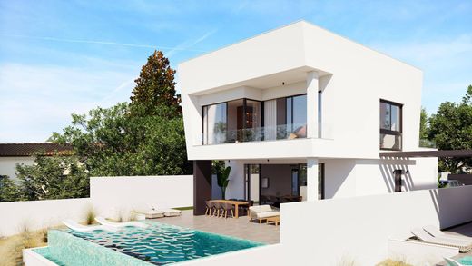 Detached House in Pilar de la Horadada, Alicante