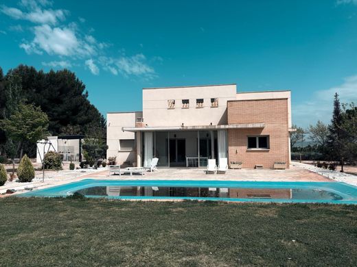 Einfamilienhaus in Almansa, Albacete