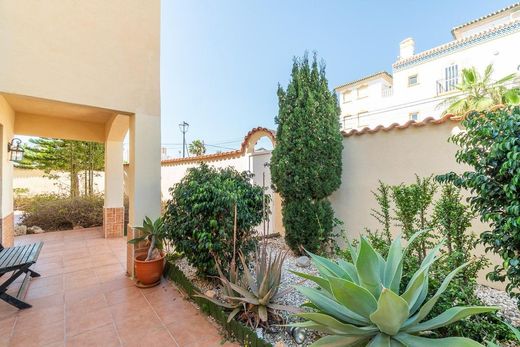 Vrijstaand huis in Torrevieja, Provincia de Alicante