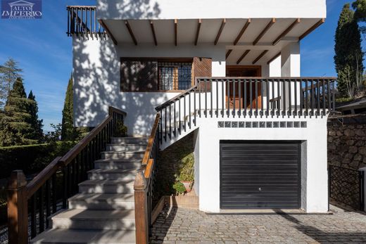 Detached House in Alfacar, Granada