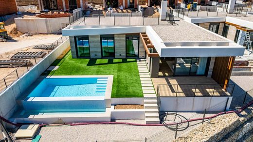 Detached House in Polop, Alicante