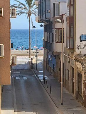 Almería, アルメリアのアパートメント