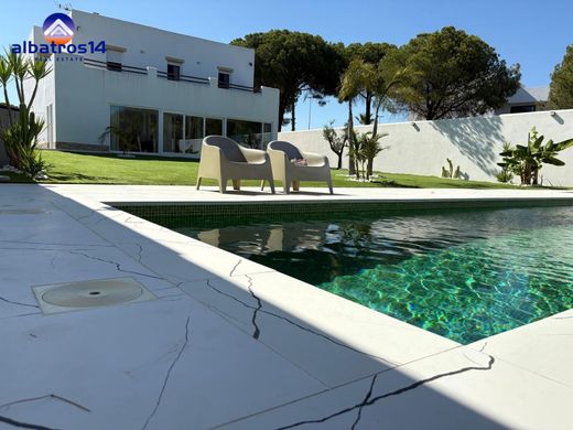 Detached House in Aljaraque, Province of Huelva