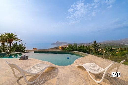 Detached House in Altea, Alicante