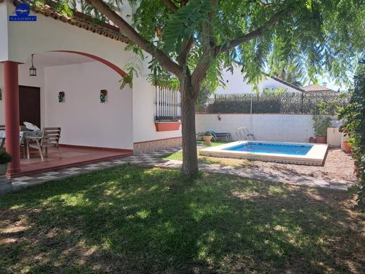 Detached House in Chiclana de la Frontera, Cadiz