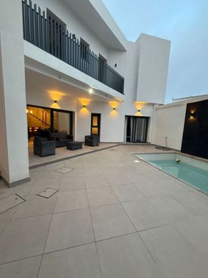 Villa a La Línea de la Concepción, Cadice