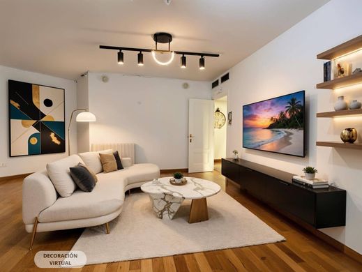 Apartment / Etagenwohnung in Saragossa, Aragonien