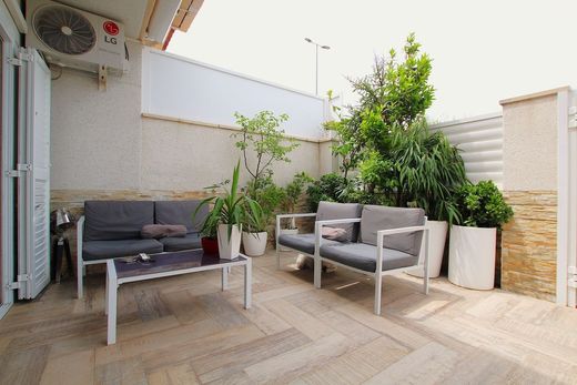 Dom jednorodzinny w Canyelles, Província de Barcelona