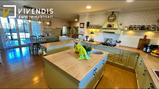 Detached House in Alpicat, Province of Lleida