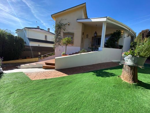 Detached House in Cordova, Province of Córdoba