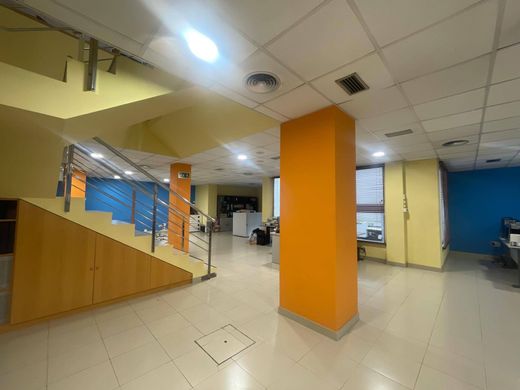 Biuro w Oleiros, Provincia da Coruña