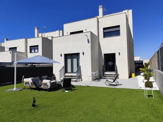 Einfamilienhaus in Arroyomolinos, Provinz Madrid