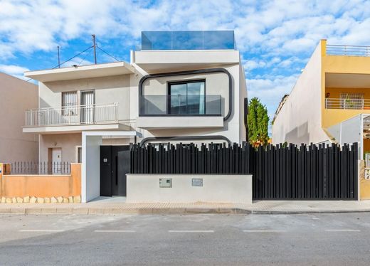 Villa in Pilar de la Horadada, Alicante