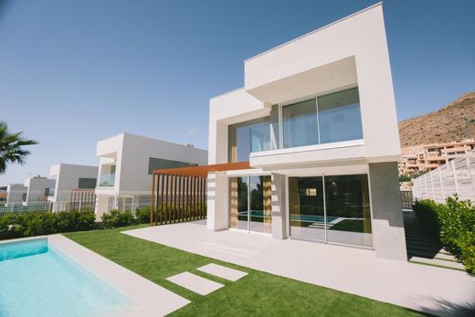 Einfamilienhaus in Finestrat, Alicante