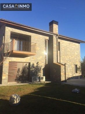 Luxury home in El Grado, Province of Huesca