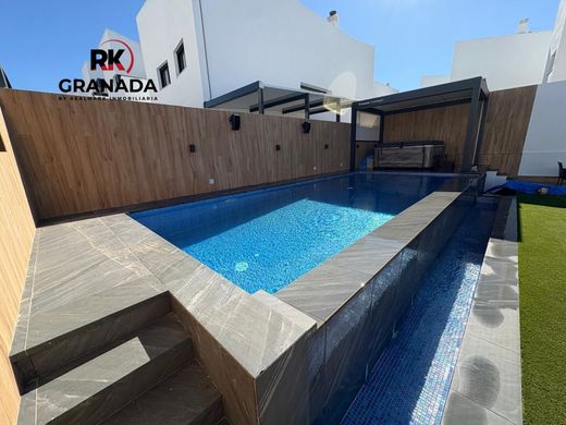 Luxury home in Albolote, Granada