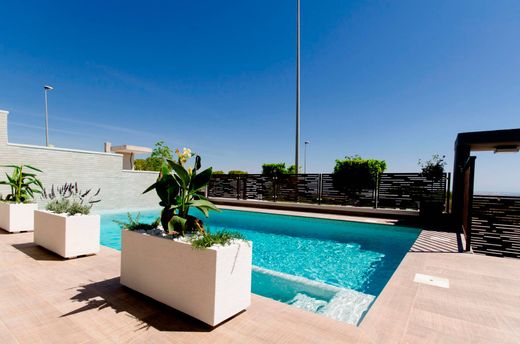 Villa in Playas de Orihuela, Alicante