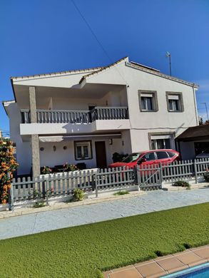Detached House in Algeciras, Cadiz