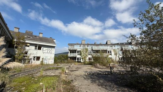 Edificio en San Martín de Castañeda, Provincia de Zamora