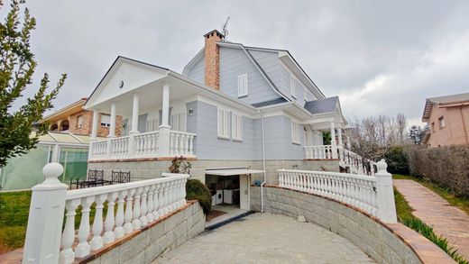 Vrijstaand huis in Guadarrama, Provincia de Madrid