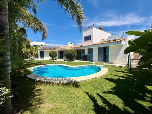 Detached House in Conil de la Frontera, Cadiz