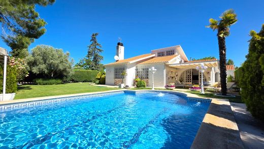 Einfamilienhaus in Nuevo Baztán, Provinz Madrid