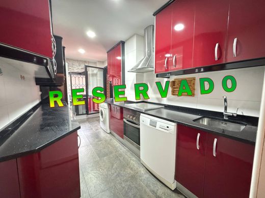 Apartment / Etagenwohnung in Alcorcón, Provinz Madrid