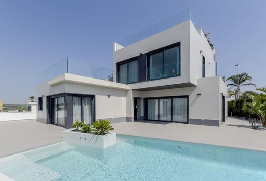 Villa in Playas de Orihuela, Provincia de Alicante