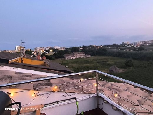 Apartment / Etagenwohnung in Pineda de Mar, Provinz Barcelona