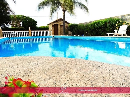 Detached House in Chiclana de la Frontera, Cadiz