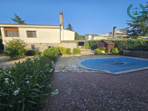 Casa Unifamiliare a Pedrezuela, Provincia de Madrid