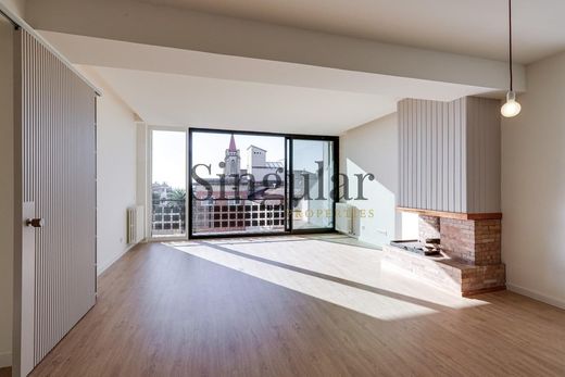 Apartment / Etagenwohnung in Barcelona, Provinz Barcelona