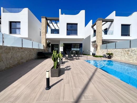 Villa in Playas de Orihuela, Alicante