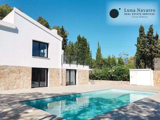 Detached House in l'Alfàs del Pi, Alicante