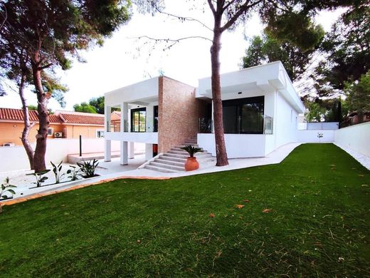Villa en Torrevieja, Provincia de Alicante