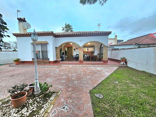 Detached House in Chiclana de la Frontera, Cadiz