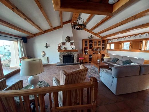 Detached House in Torrecaballeros, Segovia