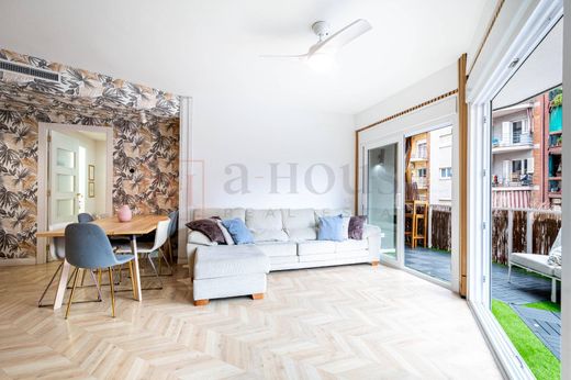 Apartment / Etagenwohnung in Barcelona, Provinz Barcelona