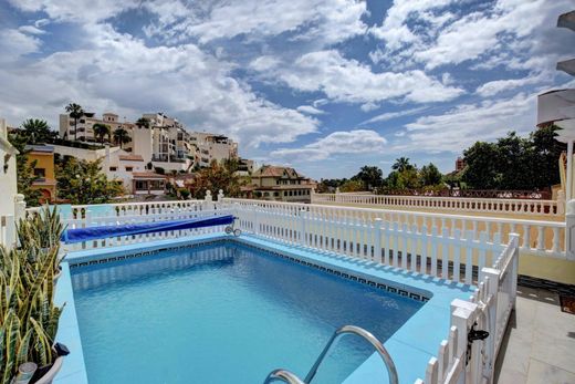 Twee-onder-een-kapwoning in Benalmádena, Provincia de Málaga