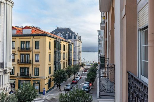 Apartment / Etagenwohnung in Santander, Provinz Cantabria