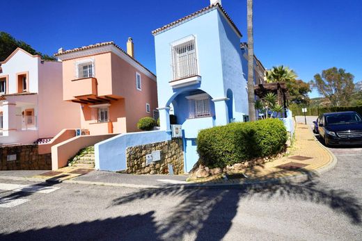 Mehrfamilienhaus in Marbella, Málaga
