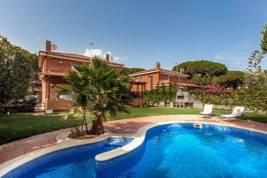 Einfamilienhaus in Gavà, Provinz Barcelona