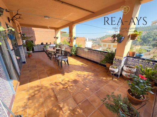 Einfamilienhaus in Vallirana, Provinz Barcelona