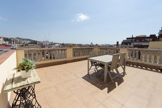 Apartment / Etagenwohnung in Barcelona, Provinz Barcelona