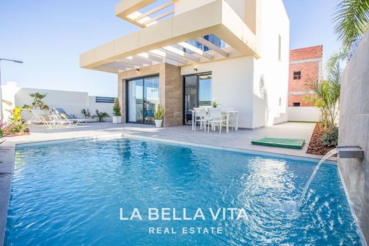 Detached House in Los Montesinos, Alicante