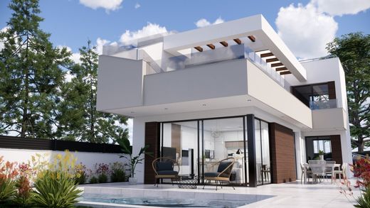 Villa in Pilar de la Horadada, Alicante