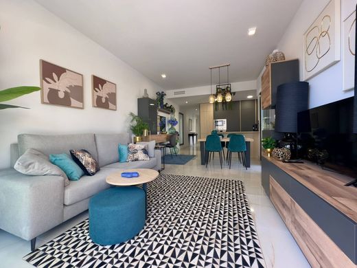 Apartment in Playas de Orihuela, Alicante
