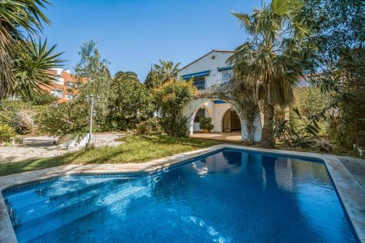 Luxury home in Sitges, Province of Barcelona